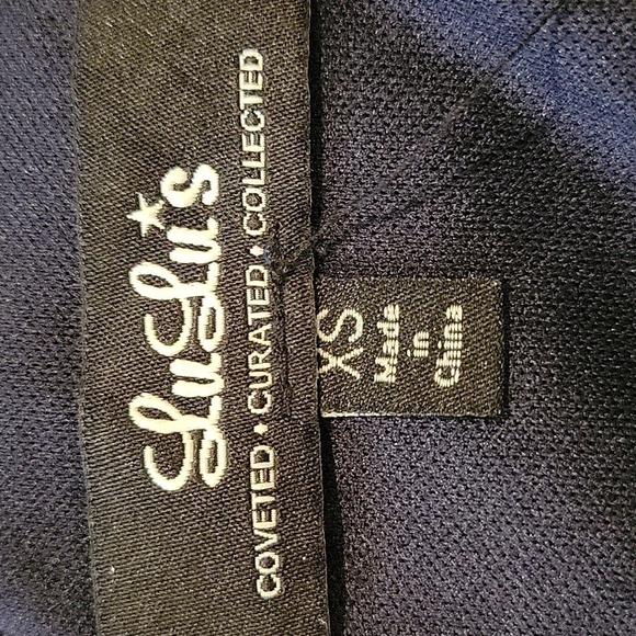 LULU'S xs navy blue lace blouse lined - Picture 4 of 5